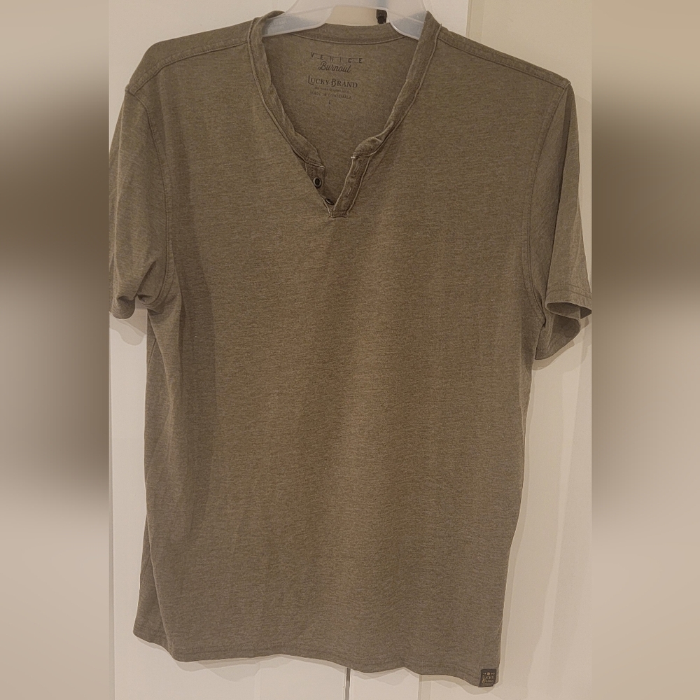 Lucky mens tee